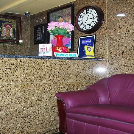 Athidhi Residency Hotell Tirupati Exteriör bild